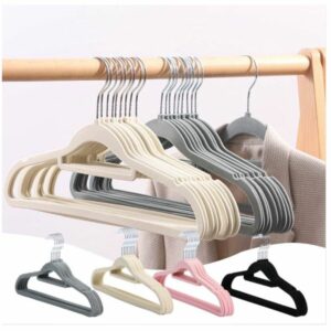 Clothing Hangers & Pegs
